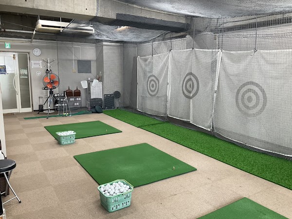 神戸元町駅前ゴルフスクール 2