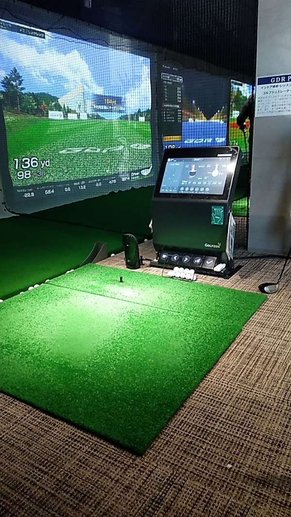 インドアゴルフスタジオ 金沢駅西 4