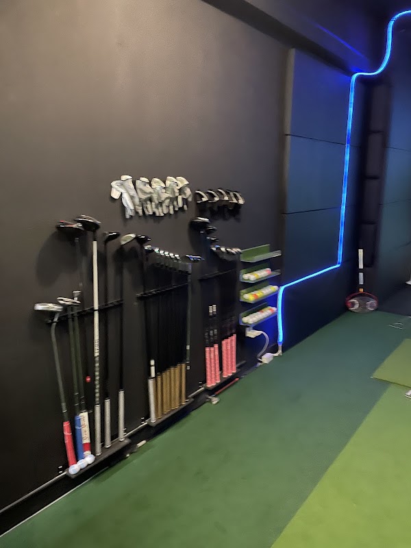 UT INDOOR GOLF （ユーティーインドアゴルフ）南船場本店 3