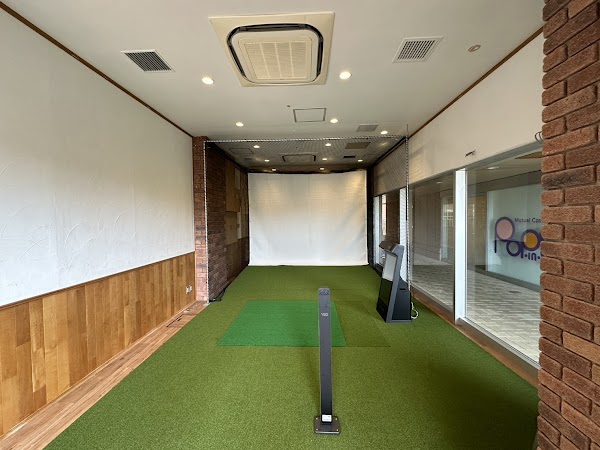 完全個室のインドアゴルフ自主練場SundayBack9市川駅前店 2
