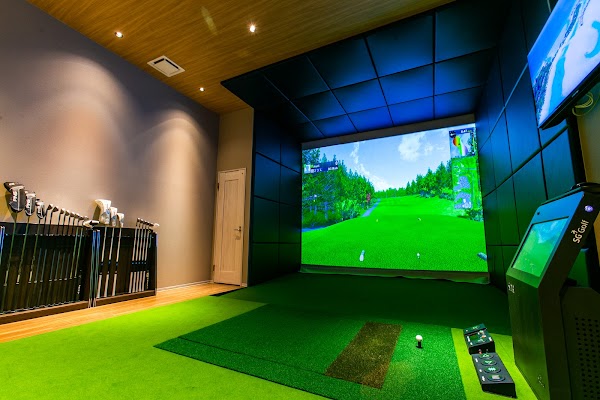 Lounge Range 恵比寿南｜会員制インドアゴルフ場・シミュレーションゴルフ場 2