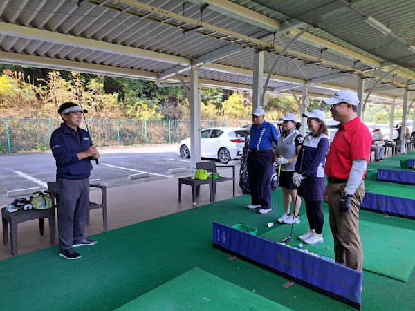 ウィナーズゴルフアカデミー 5