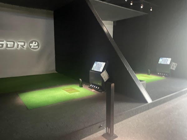 TKG indoor golf 3