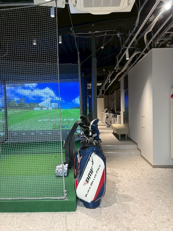 インドアゴルフレンジ＆スクールサンクチュアリ横浜桜木町店