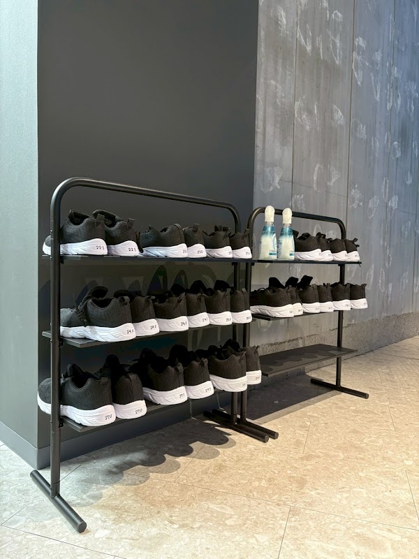 インドアゴルフレンジ＆スクールサンクチュアリ横浜桜木町店 2