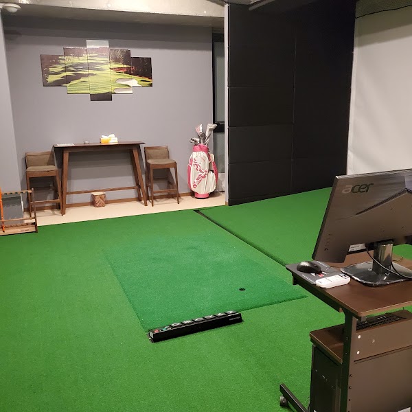 GOLF ONE シミュレーションゴルフ曙町 2