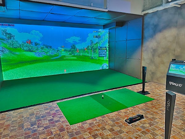 青森インドアゴルフ GOLF LOUNGE ACE