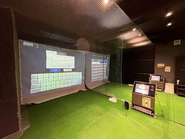 【ゴルフスクール】チキンゴルフ 博多駅前店