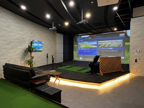 ゴルフラウンジサンシャイン牧港