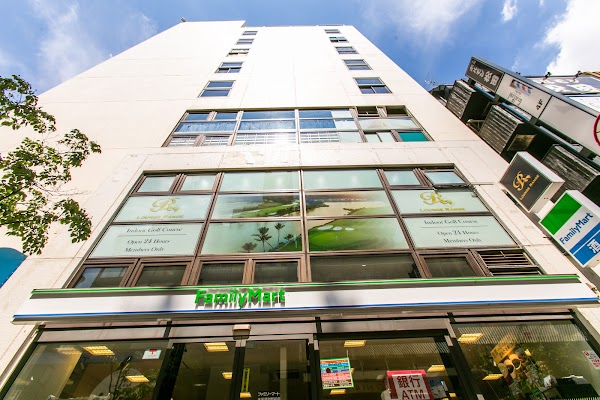 LoungeRange 赤坂見附｜会員制インドアゴルフ場・シミュレーションゴルフ場 4