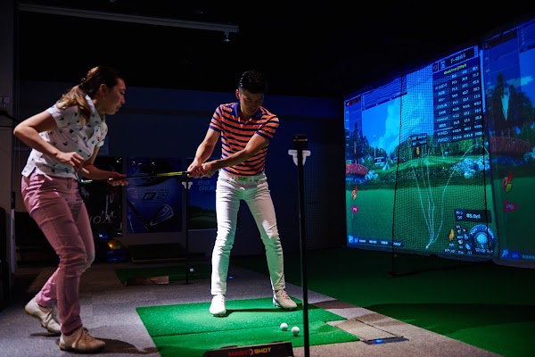 GOLFEED|神戸三宮のインドアゴルフスクール