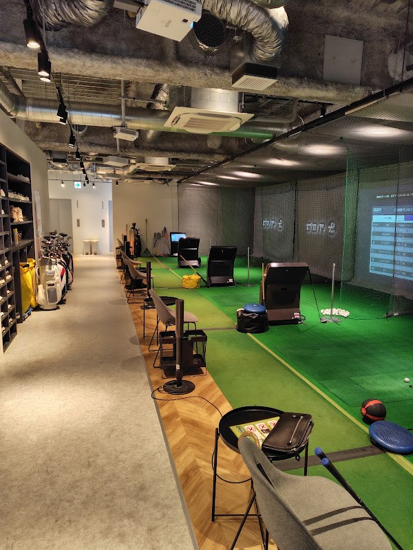 【 ゴルフスクール 】 チキンゴルフ 池袋店 2