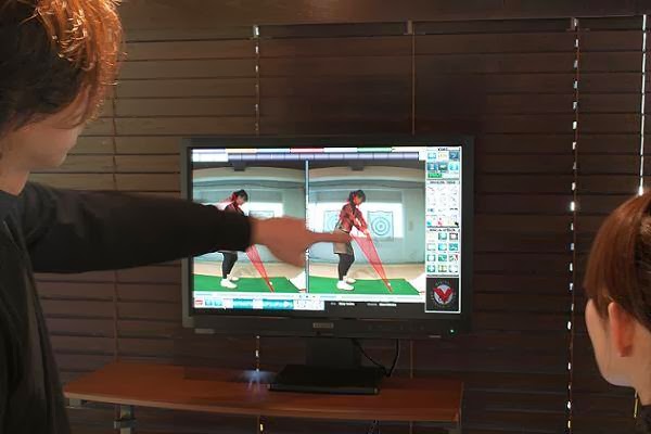 R72 GOLF ACADEMY 豊中ロマンチック街道店 3