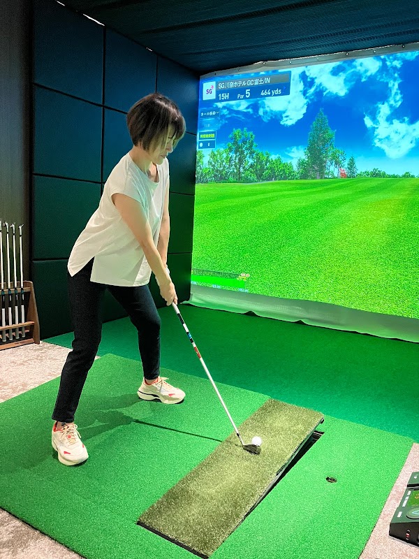 NICE SHOT i8GOLFライズモール戸塚インドアゴルフ 3
