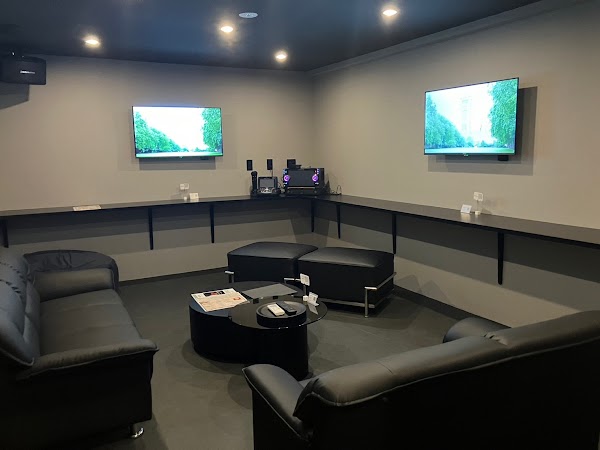 シーシャ カフェ＆バー/シミレーションゴルフ chill forest （チルフォレスト） 2