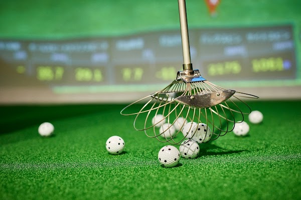 Plumeria Golf & Bar(インドアゴルフ練習場＆ゴルフバー) 4