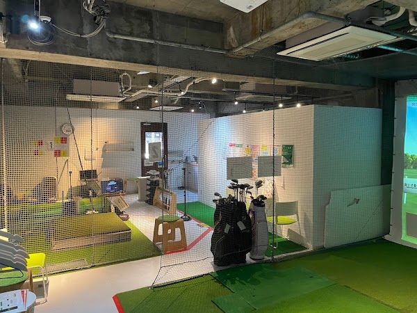 インドアゴルフレンジ＆スクールサンクチュアリゴルフ立川店 2