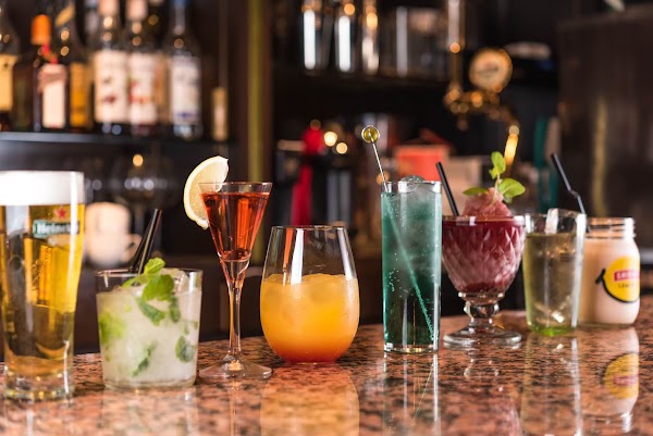 GOLF＆BAR 88（ゴルフ＆バー エイティーエイト） 2