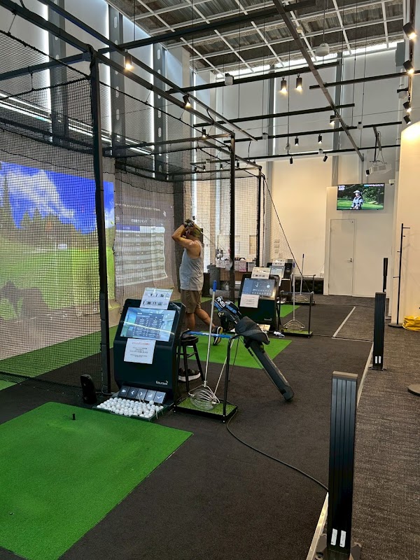 ワイズワンゴルフスクエア豊洲店 ゴルフスクール レッスン インドアゴルフ 2