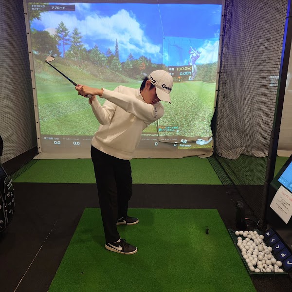 ワイズワンゴルフスクエア豊洲店 ゴルフスクール レッスン インドアゴルフ 3