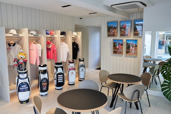 SPORTS STUDIO EIGHT ANGLE 2