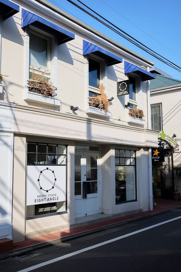 SPORTS STUDIO EIGHT ANGLE 3