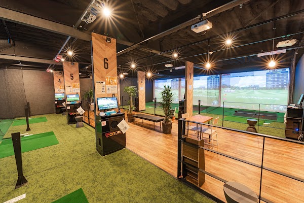 i8 GOLF 松本店 インドアゴルフ練習場