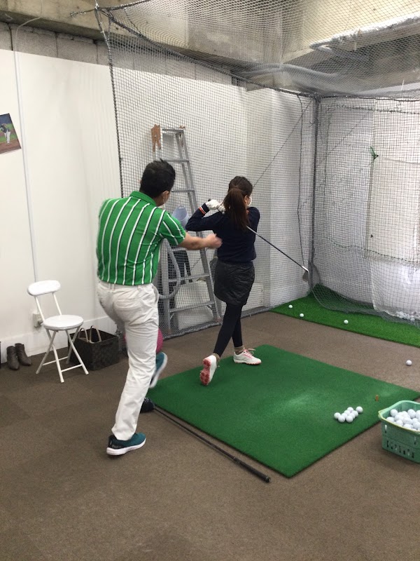 難波・大国町駅前ゴルフスクール 5