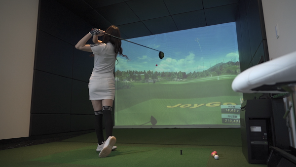 シミュレーション&インドアゴルフ練習場 GOLULU（ゴルル） 3