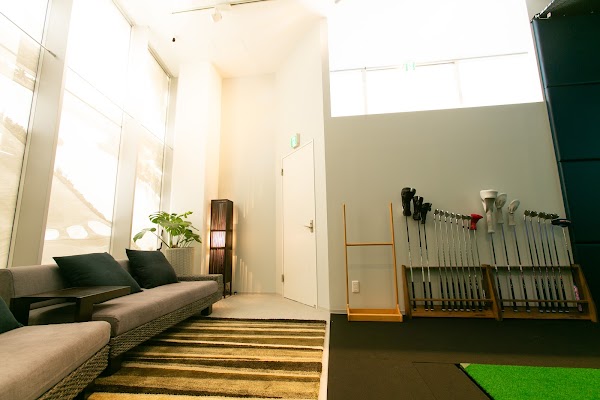 Lounge Range 六本木｜会員制インドアゴルフ場・シミュレーションゴルフ場 3