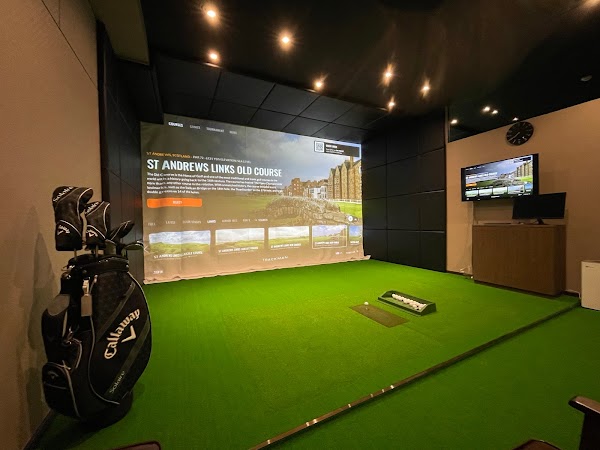 Indoor Golf Studio Y’s GOLF LAB（ワイズゴルフラボ）立川店