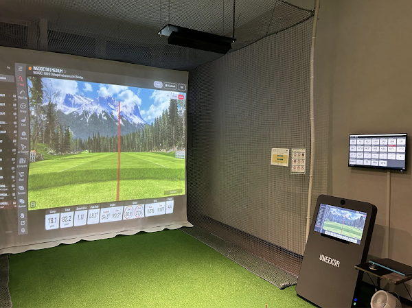 津市インドアゴルフ練習場 ラハゴルフ24津港町店