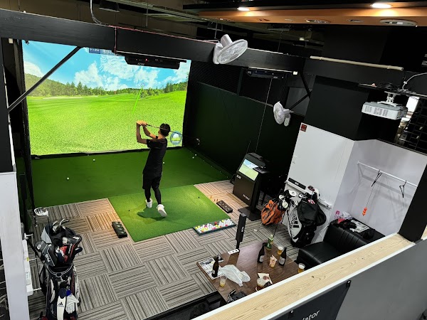 Golf simulator 4UNDER(ゴルフシュミレーターフォーアンダー) 2