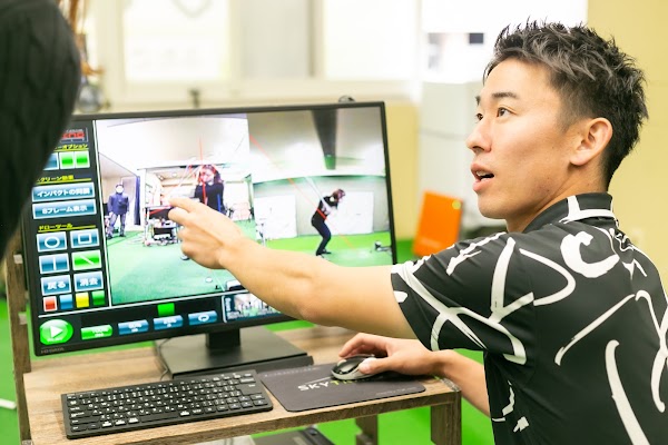 インドアゴルフ練習場 ふたごるふアカデミー大宮