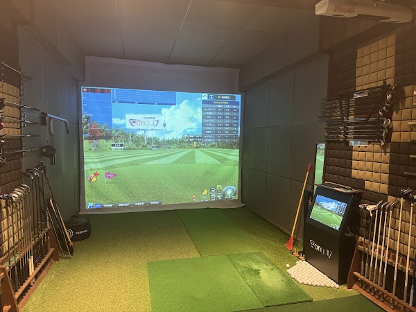 E-SHOT シミュレーションゴルフ鹿児島中央駅店 2