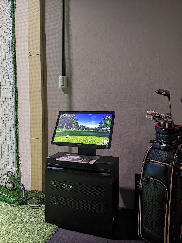 シュミレーションゴルフ 喫茶 BAR コンドル 4