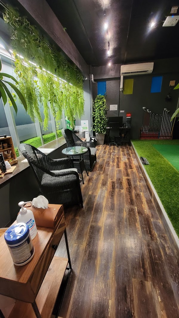 GOLFIX(ゴルフィックス)FCおもろまち店