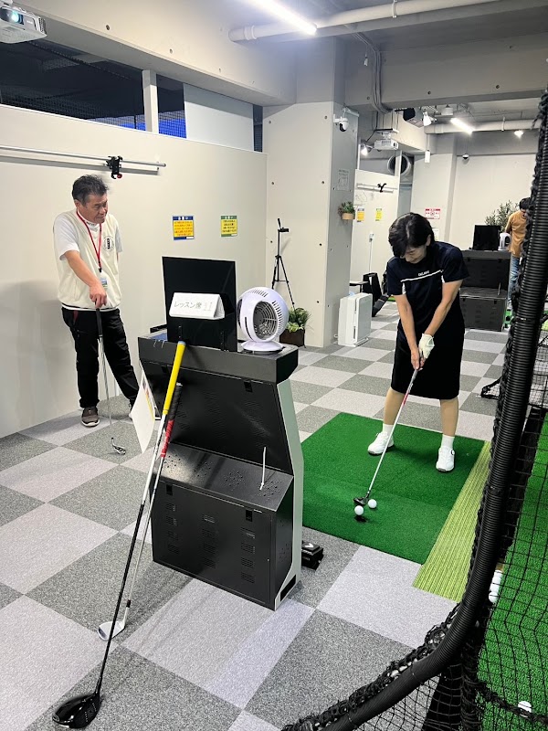 インドアゴルフ練習場SWING24/7宮前平店 5