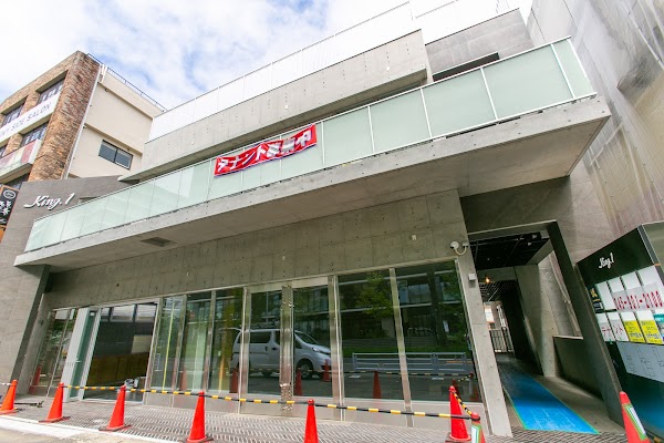 Lounge Range たまプラーザ｜会員制インドアゴルフ場・シミュレーションゴルフ場 4