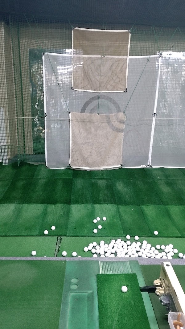 Indoor Golf Range ONE PIECE