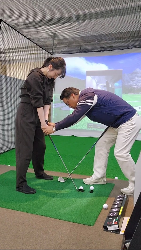 インドアゴルフ練習場SWING24/7今里店 4