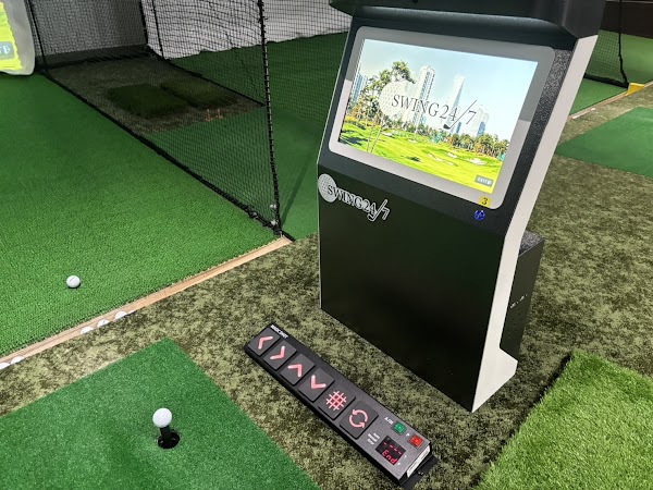 インドアゴルフ練習場 SWING24/7 中川店 3