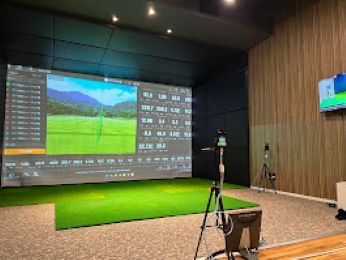 Precise golf lab 新宿御苑前