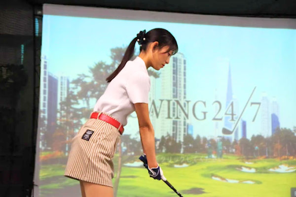 インドアゴルフ練習場SWING24/7名古屋黒川店 4