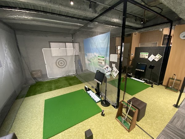 ステップゴルフプラス香椎駅前店 2