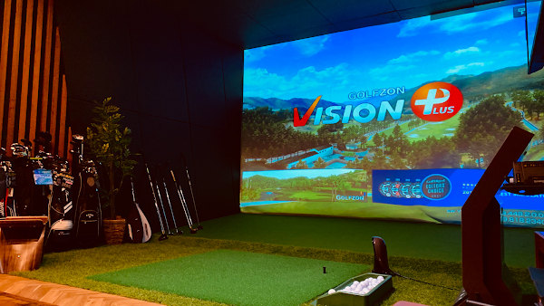 ARAVAGOLF 鶉店 アラヴァインドアゴルフ練習場