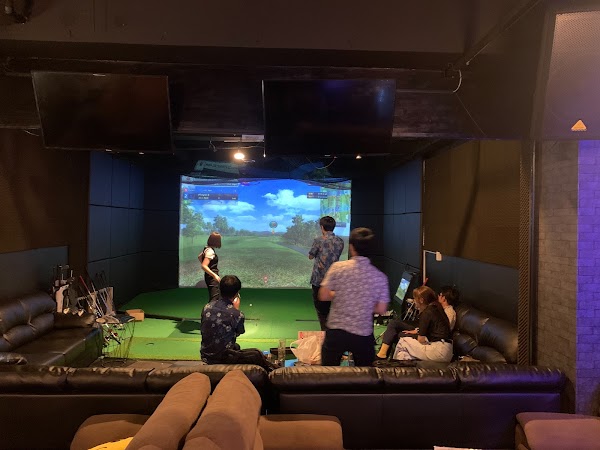 アミューズメント＆GOLF BAR Greenie（グリーニー） 4