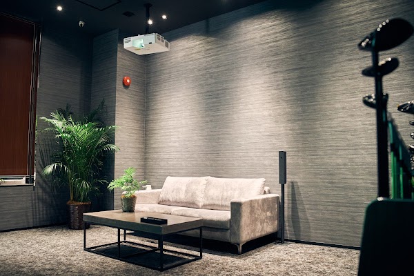 Lounge Range 札幌円山（ラウンジレンジ札幌円山）｜会員制インドアゴルフ場・シミュレーションゴルフ場 5