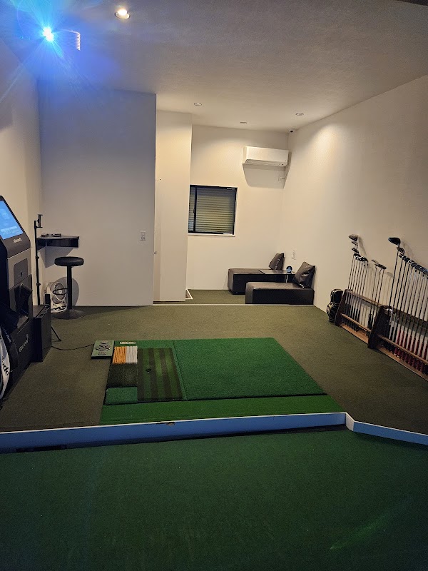 mkServiceGOLF 川西店 3