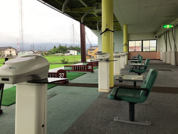 トヤマインターゴルフアカデミー 3